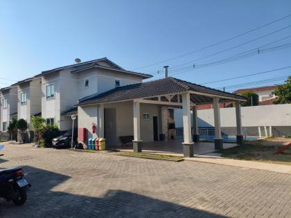 Casa à Venda no Itaperi Fortaleza/CE, 90m², 3 Quartos, 2 Vagas com Energia Solar