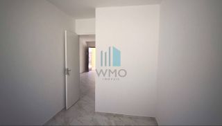 Casa Para Vender com 3 quartos 1 suítes no bairro Parque Presidente Vargas em Fortaleza