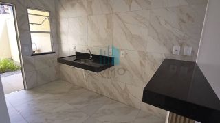 Casa Para Vender com 3 quartos 1 suítes no bairro Parque Presidente Vargas em Fortaleza