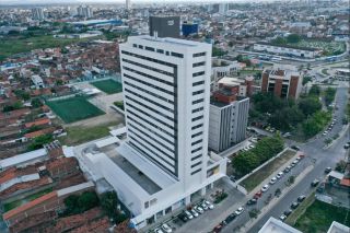Empr. Centro Jurídico e Empresarial Ronaldo Cunha Lima