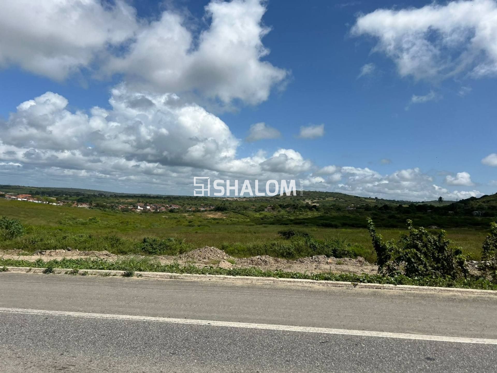 Lote / Terreno para Vender no Bairro Serrotão em Campina Grande-PB