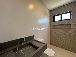 Casa Duplex para Vender com 4 suítes no Condomínio Alphaville no Bairro Mirante em Campina Grande-PB