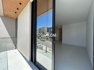 Casa Duplex para Vender com 4 suítes no Condomínio Alphaville no Bairro Mirante em Campina Grande-PB