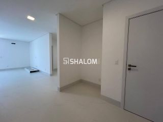 Casa Duplex para Vender com 4 suítes no Condomínio Alphaville no Bairro Mirante em Campina Grande-PB