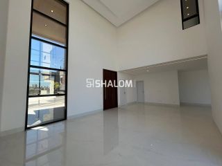 Casa Duplex para Vender com 4 suítes no Condomínio Alphaville no Bairro Mirante em Campina Grande-PB