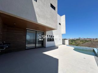 Casa Duplex para Vender com 4 suítes no Condomínio Alphaville no Bairro Mirante em Campina Grande-PB