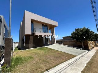 Casa Duplex para Vender com 4 suítes no Condomínio Alphaville no Bairro Mirante em Campina Grande-PB