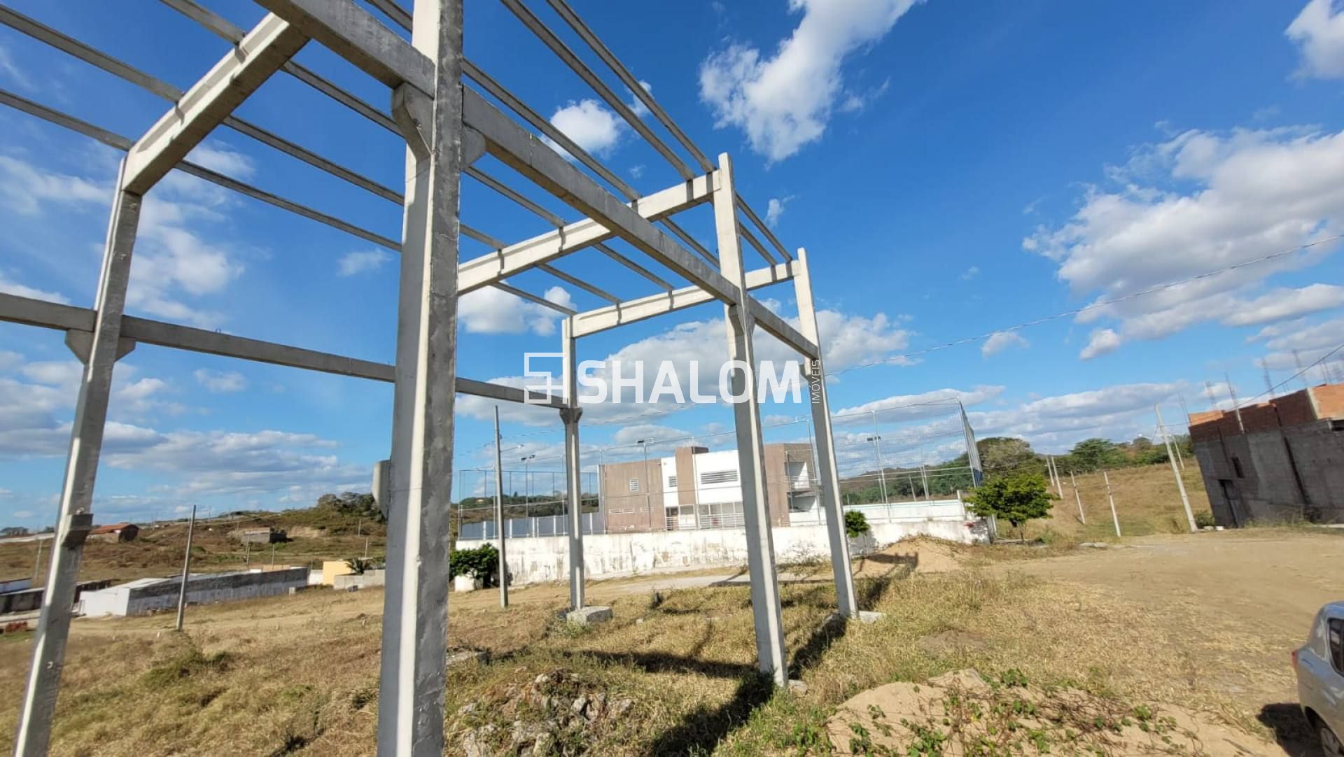 Vende-se Galpão no loteamento Maria da Luz
