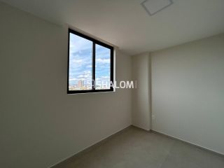 Apartamento para alugar no Condomínio Victor Hugo, com 2 quartos, no Bairro Catolé, em Campina Grande-PB