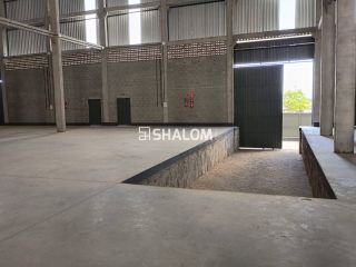 Galpão / Depósito / Armazém Para Alugar BR104 em Queimadas