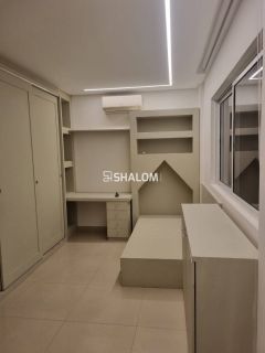 Casa para Vender no Condomínio Alphaville com 4 quartos sendo 3 suítes em Campina Grande - PB