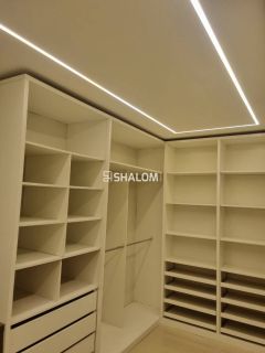 Casa para Vender no Condomínio Alphaville com 4 quartos sendo 3 suítes em Campina Grande - PB