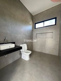 Casa Para Vender no Terras Alphaville com 3 suítes no Bairro Itararé em Campina Grande - PB