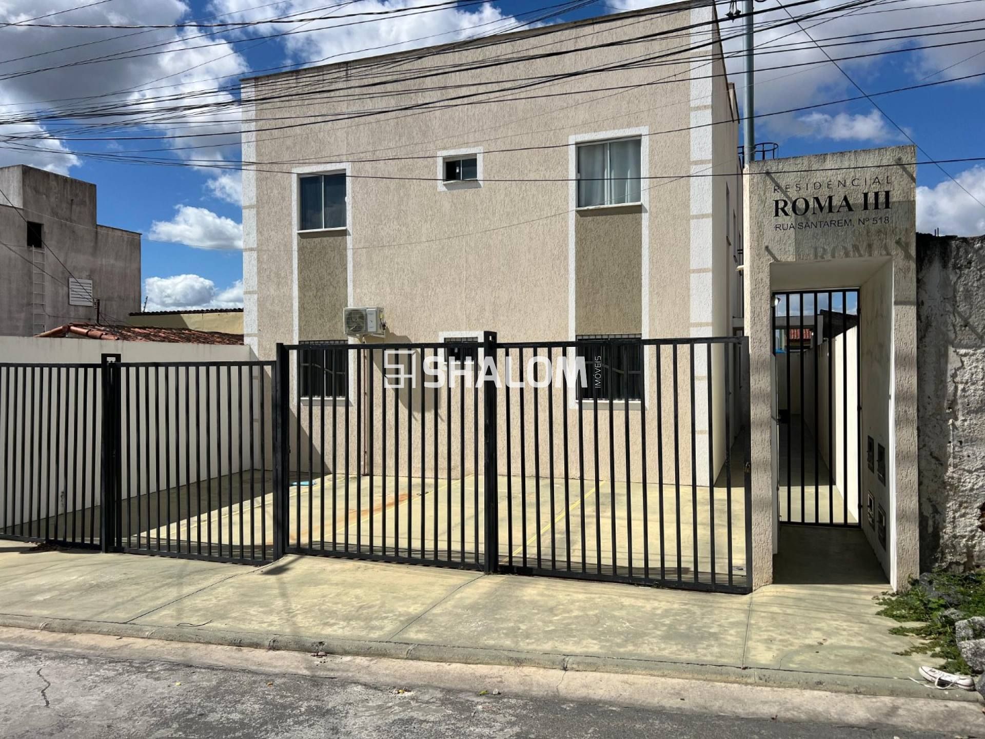 Apartamento para Vender com 2 quartos no Residencial Roma III nas Malvinas em Campina Grande - PB