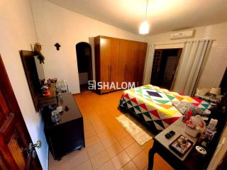 Casa para Vender com 4 quartos sendo 2 suítes no Jardim Quarenta em Campina Grande - PB