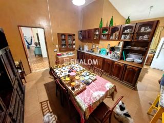 Casa para Vender com 4 quartos sendo 2 suítes no Jardim Quarenta em Campina Grande - PB