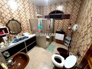 Casa para Vender com 4 quartos sendo 2 suítes no Jardim Quarenta em Campina Grande - PB