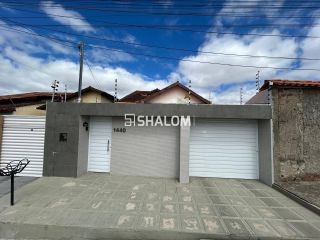 Casa para Vender com 3 quartos sendo 1 suíte no bairro Jardim Paulistano em Campina Grande - PB