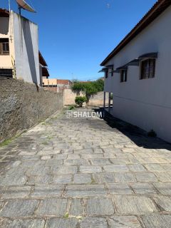 Casa para Vender com 3 quartos sendo 1 suíte no bairro Santa Rosa em Campina Grande - PB