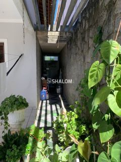 Casa para Vender com 3 quartos sendo 1 suíte no bairro Santa Rosa em Campina Grande - PB