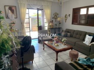 Casa para Vender com 3 quartos sendo 1 suíte no bairro Santa Rosa em Campina Grande - PB
