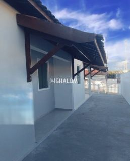 Casa para Vender com 2 quartos sendo 1 suíte no bairro Universitário em Campina Grande - PB
