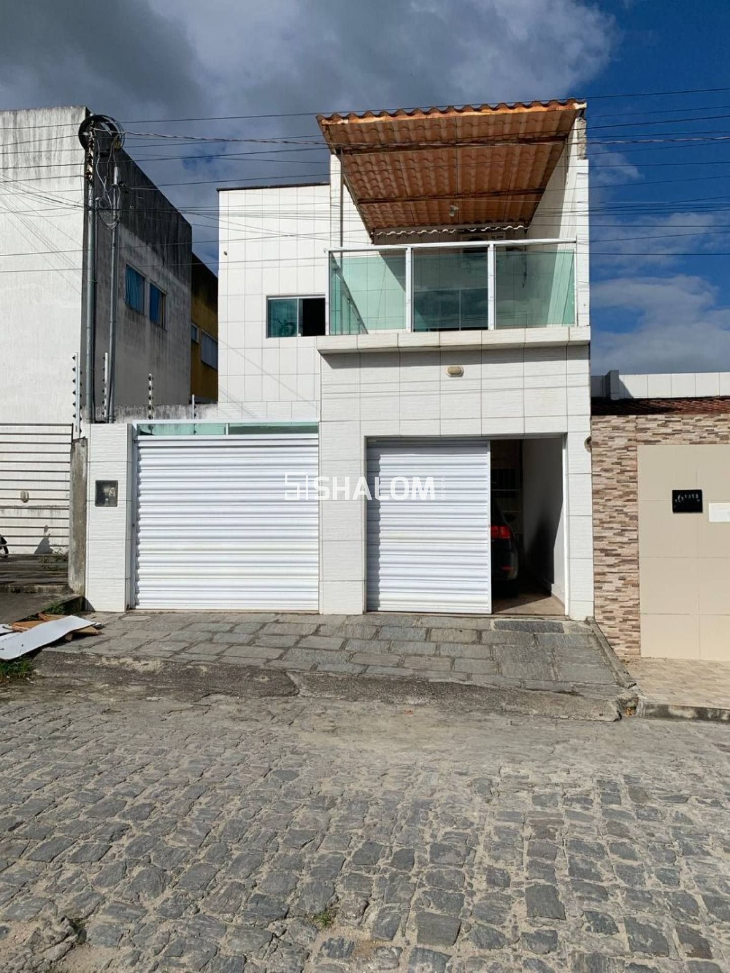 Casa Duplex para Vender com 4 quartos sendo 1 suíte no bairro João Paulo II em Campina Grande - PB