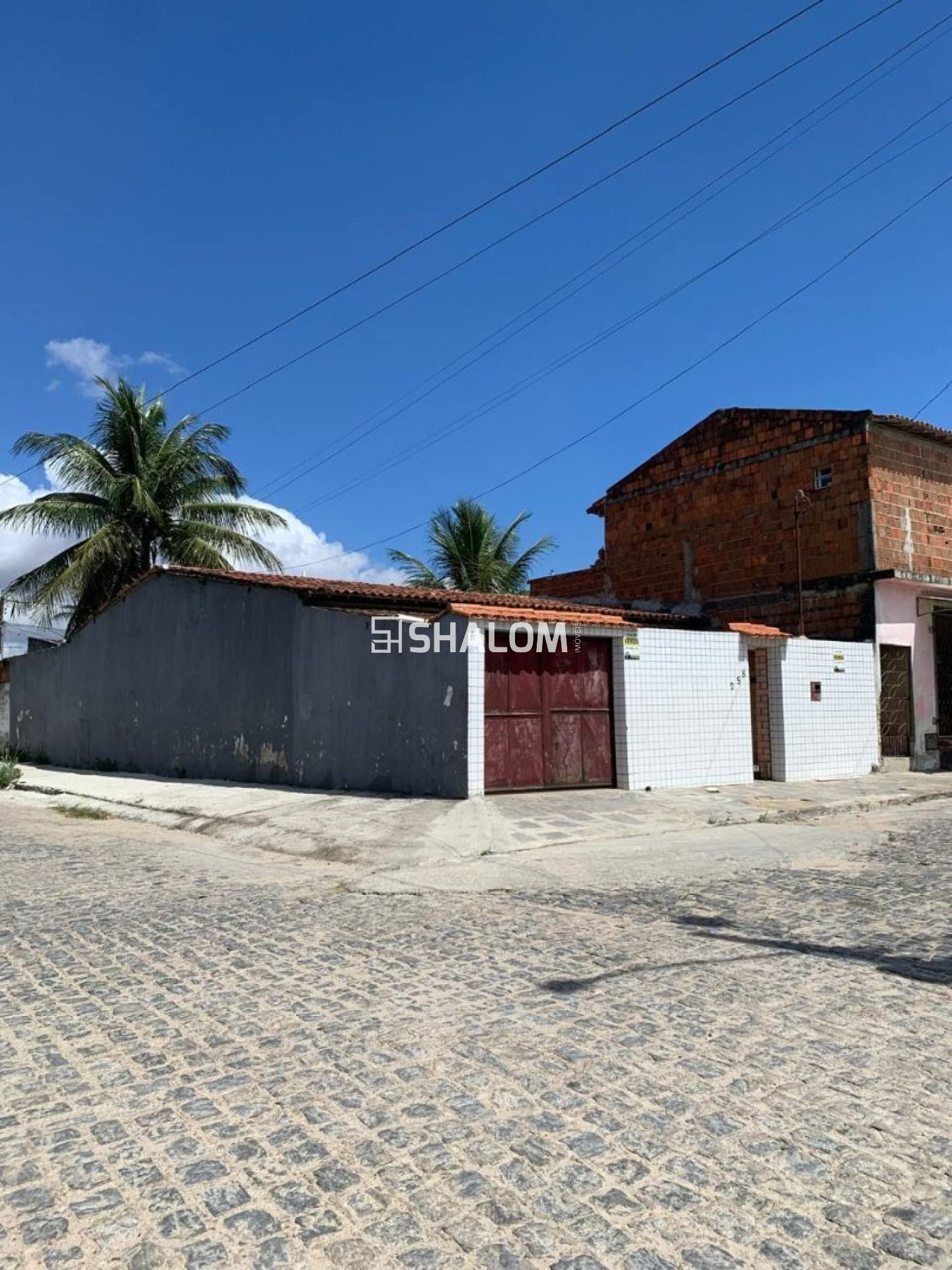Casa para Vender com 2 quartos sendo 1 suíte no bairro Cinza em Campina Grande - PB
