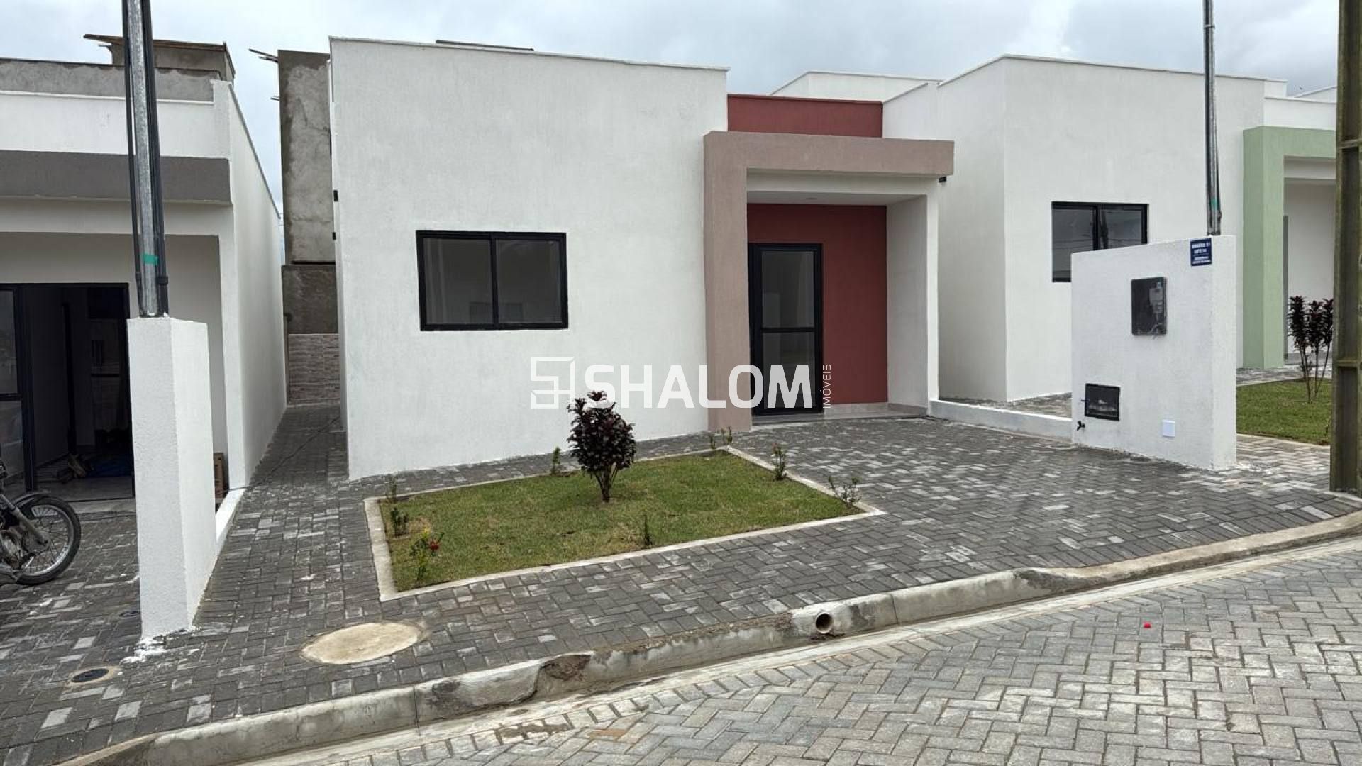 Casa para Vender com 3 quartos sendo 1 suíte no Condomínio Jardins da Serra no bairro Serrotão em Campina Grande - PB