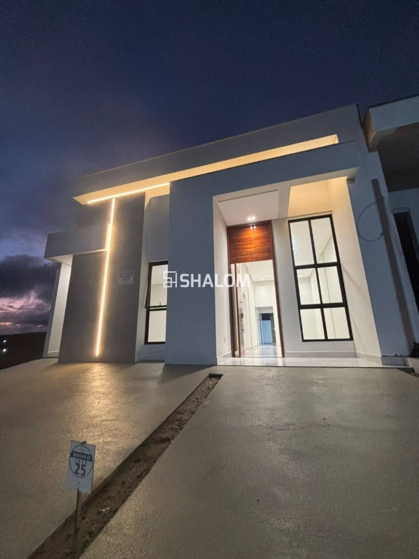 Casa para Vender com 3 quartos sendo 2 suítes no Condomínio Ecoville Residence Privê em Campina Grande