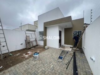 Casas para Vender com 3 quartos sendo 1 suíte no bairro Santa Rosa em Campina Grande - PB