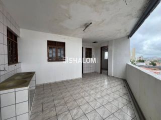 Ponto Comercial com Subsolo e 2 Apartamentos para Alugar no bairro São José em Campina Grande - PB