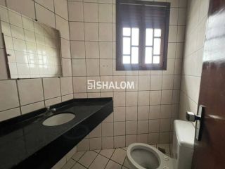 Ponto Comercial com Subsolo e 2 Apartamentos para Alugar no bairro São José em Campina Grande - PB