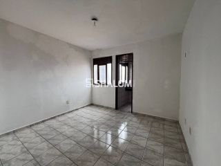 Ponto Comercial com Subsolo e 2 Apartamentos para Alugar no bairro São José em Campina Grande - PB