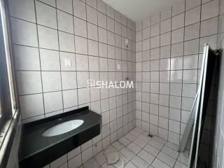 Ponto Comercial com Subsolo e 2 Apartamentos para Alugar no bairro São José em Campina Grande - PB