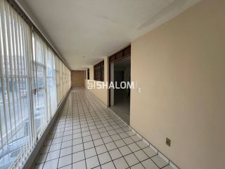 Ponto Comercial com Subsolo e 2 Apartamentos para Alugar no bairro São José em Campina Grande - PB