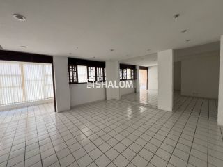 Ponto Comercial com Subsolo e 2 Apartamentos para Alugar no bairro São José em Campina Grande - PB