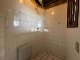 Ponto Comercial com Subsolo e 2 Apartamentos para Alugar no bairro São José em Campina Grande - PB