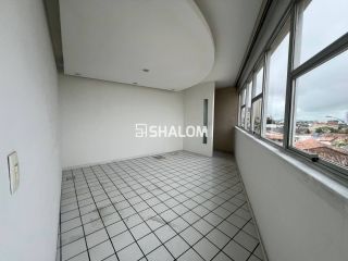 Ponto Comercial com Subsolo e 2 Apartamentos para Alugar no bairro São José em Campina Grande - PB