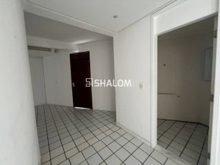 Ponto Comercial com Subsolo e 2 Apartamentos para Alugar no bairro São José em Campina Grande - PB