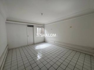 Ponto Comercial com Subsolo e 2 Apartamentos para Alugar no bairro São José em Campina Grande - PB