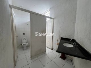 Ponto Comercial com Subsolo e 2 Apartamentos para Alugar no bairro São José em Campina Grande - PB