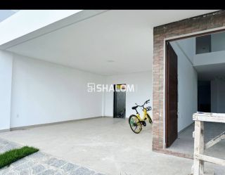 Casa para Vender/Alugar com 3 suítes no Condomínio Campos do Conde em Campina Grande - PB
