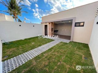 Casa para Vender com 3 quartos sendo 2 suítes no Catolé em Campina Grande - PB