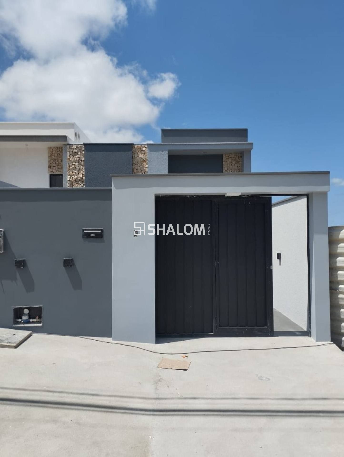 Casa para Vender com 2 quartos sendo 1 suíte no Portal dos Bosques em Campina Grande - PB