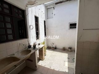 Casa para Alugar com 2 suítes sendo 1 suíte master no Centro em Campina Grande - PB