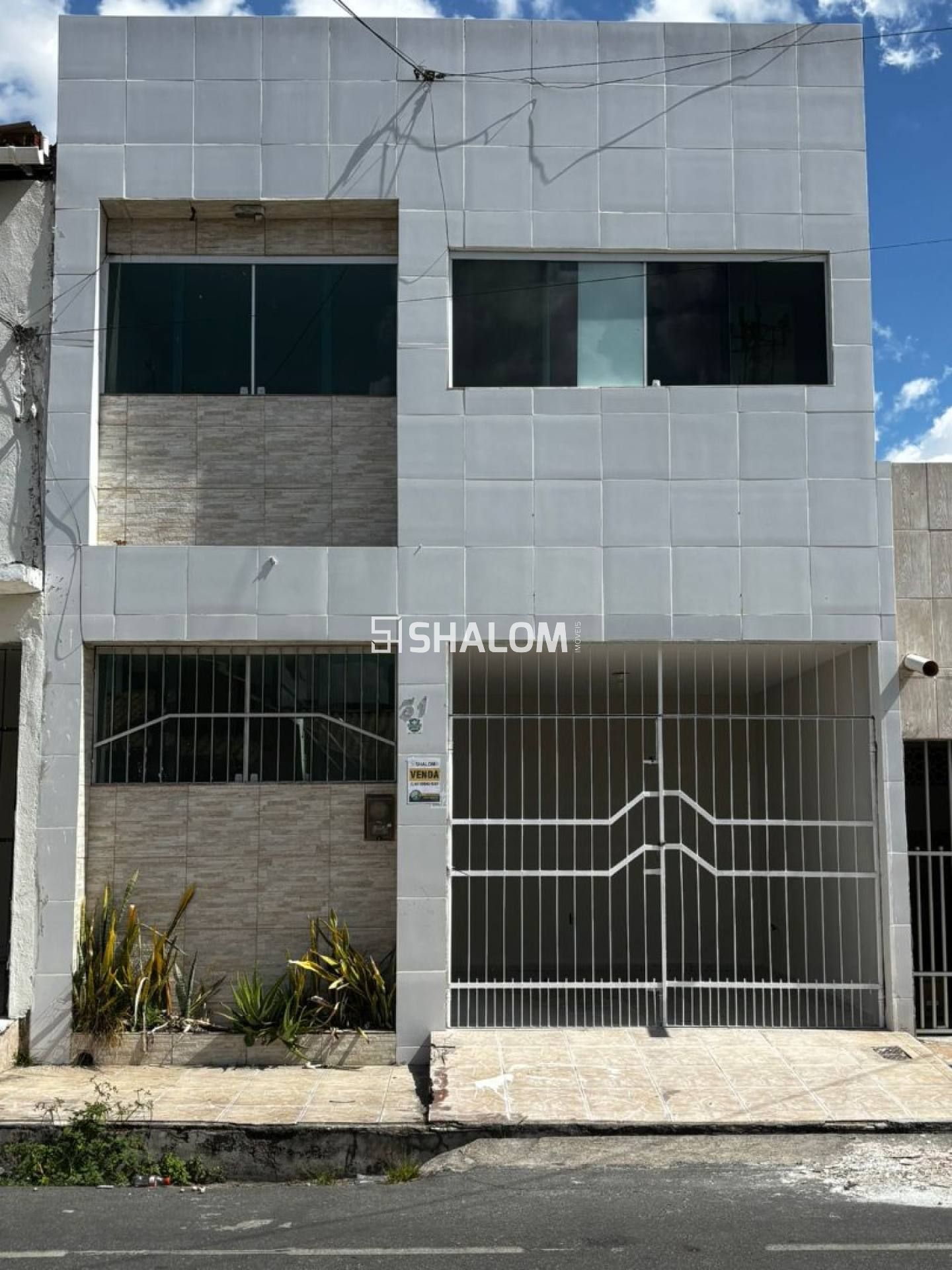 Casa Duplex para Vender com 3 quartos no José Pinheiro em Campina Grande - PB