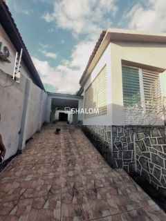 Casa para Alugar com 4 quartos sendo 1 suíte no Santo Antônio em Campina Grande - PB