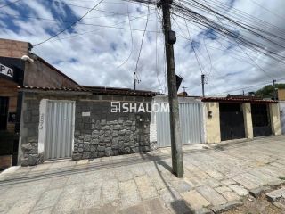 Casa para Alugar com 3 quartos sendo 1 suíte no Centenário em Campina Grande - PB
