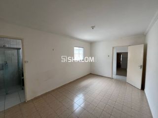 Casa para Alugar com 3 quartos sendo 1 suíte no Centenário em Campina Grande - PB